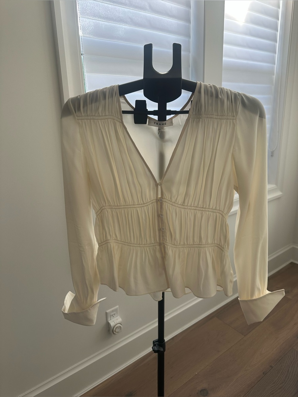 Frame Denim Ivory V-Neck Pleated Long Sleeve Blouse